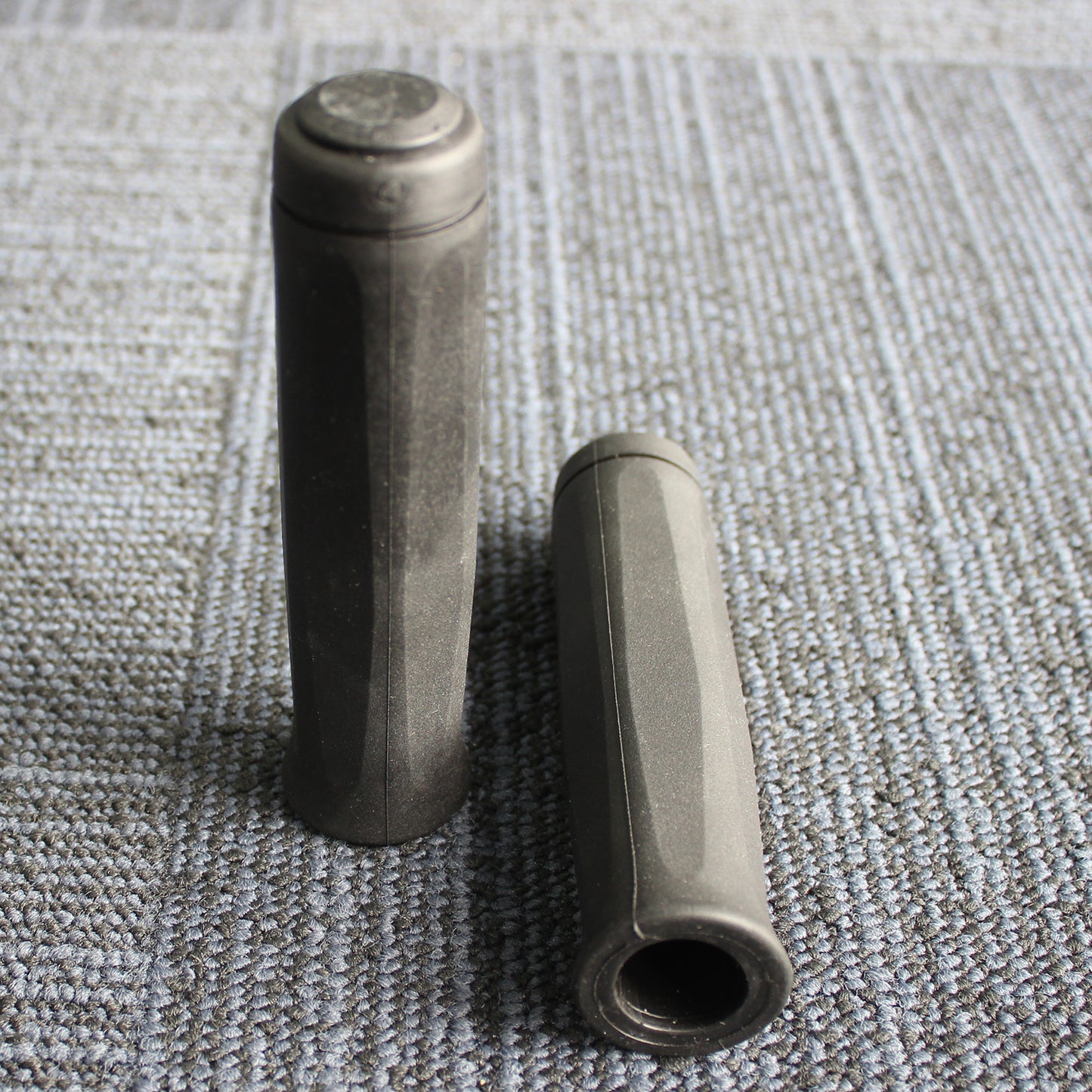 7/8" 22mm Dirt Pit Bike ATV Quad Motorcycle Hand grips For Honda, Suzuki, Yamaha , Kawasaki, KTM