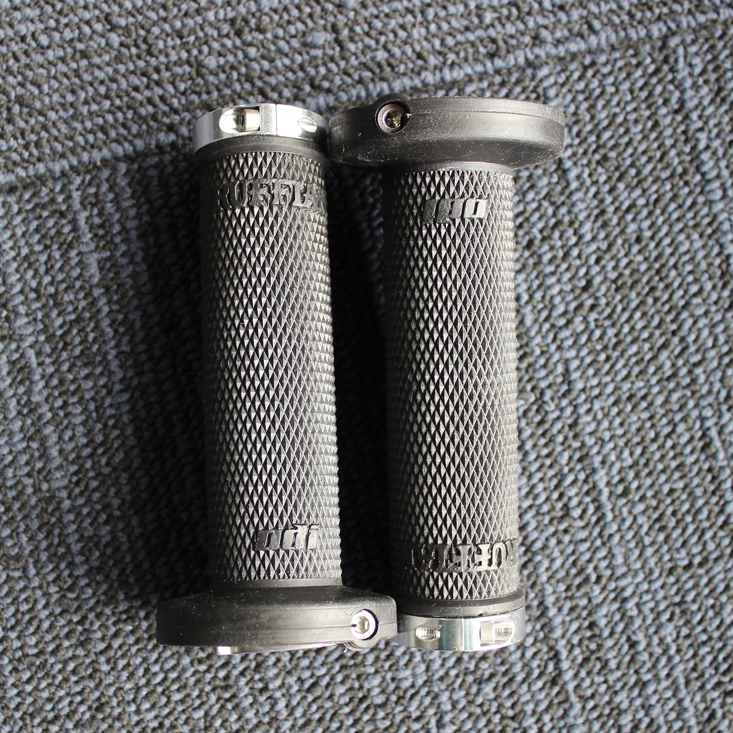 7/8" 22mm Dirt Pit Bike ATV Quad Motorcycle Hand grips For Honda, Suzuki, Yamaha , Kawasaki, KTM