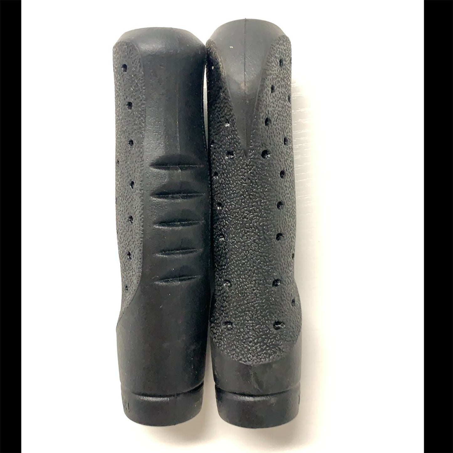 Black Ergonomic Motorcycle Bicycle Hand Grip Handle Bar for Bike 7/8" 22MM