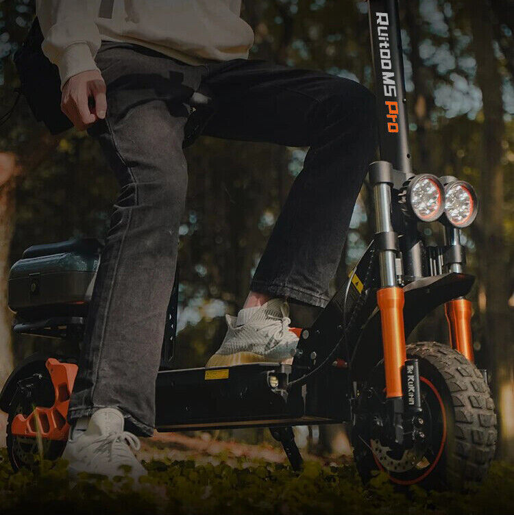 Ruitoo M5 Pro Electric Scooter, 1200W Foldable Seat IPX4 Max 70km