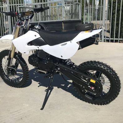 TDRMOTO 150CC White DIRT BIKE - 4 Stroke OIL COOLED Kick Start - TDRMOTO