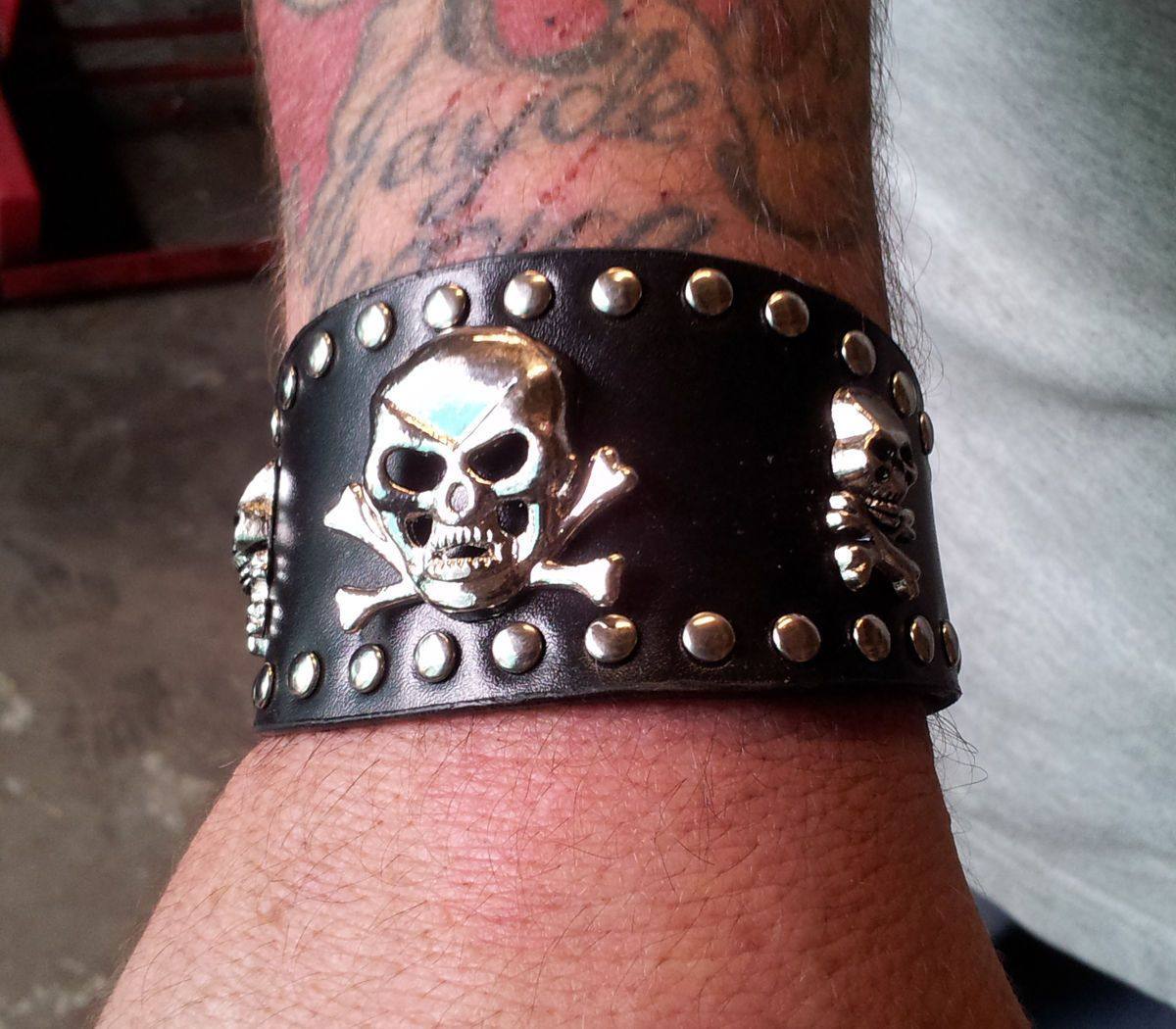 Men Women Teenager Black leather Skull Stud Strap Wrist Band Cuff Punk - TDRMOTO