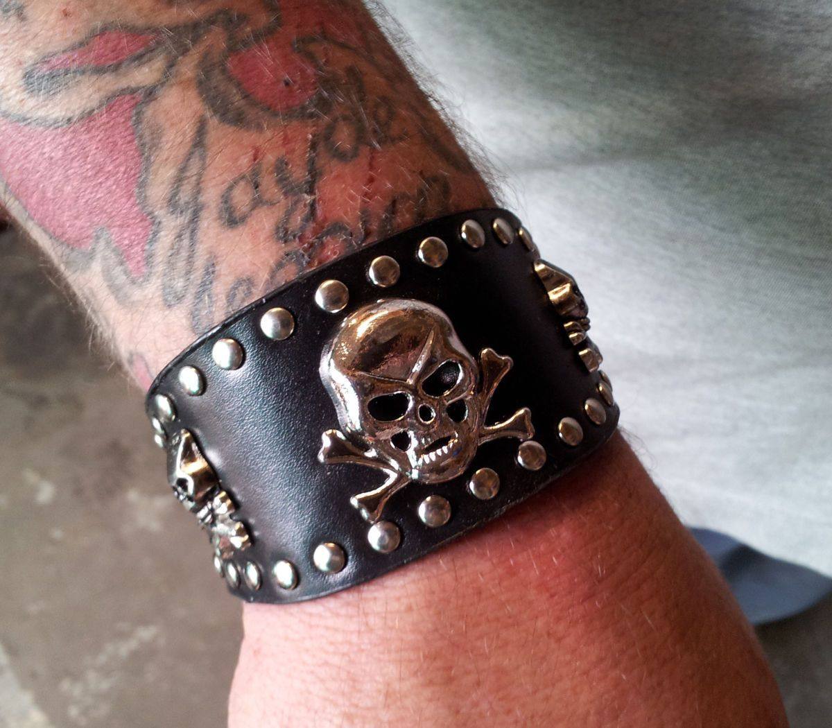 Men Women Teenager Black leather Skull Stud Strap Wrist Band Cuff Punk - TDRMOTO