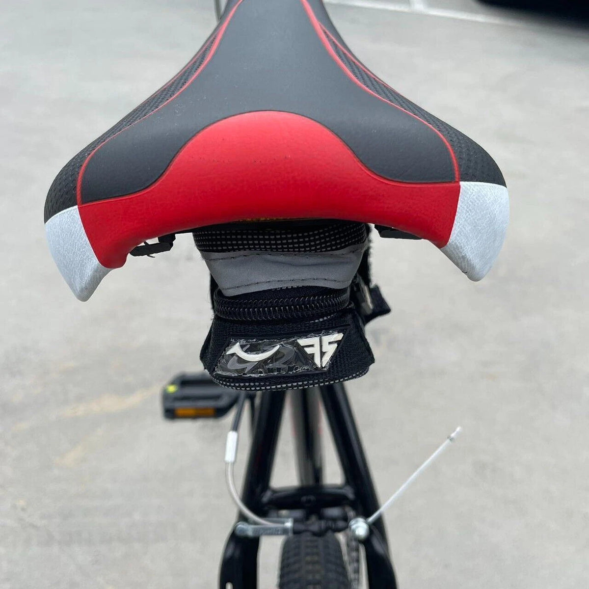 Small Bicycle Saddle Bag Pack Water Resistant Black for Mountain Bike