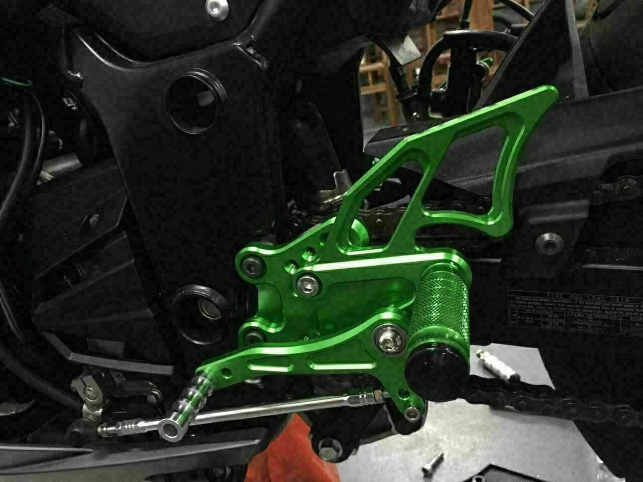 Rearset Rear Set Footpegs Fit Kawasaki Ninja 300 2013 Adjustable Foot Pegs Green - TDRMOTO